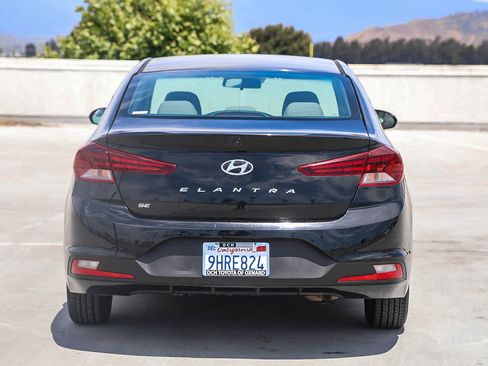 Used 2020 Hyundai Elantra SE FWD image 6