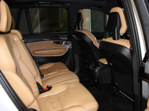 Used 2017 Volvo XC90 T6 Momentum w/ Vision Package AWD/4WD image 38