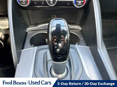Used 2017 Alfa Romeo Giulia w/ Sport Appearance Package RWD image 18