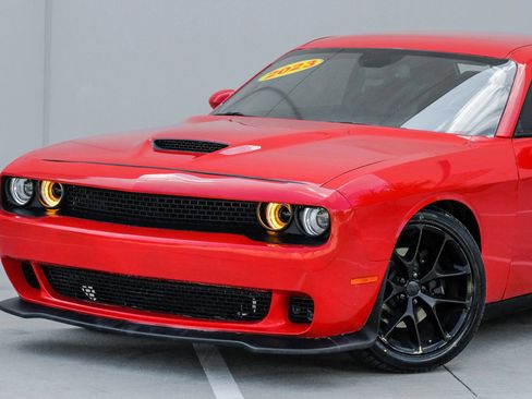Used 2023 Dodge Challenger GT RWD image 7