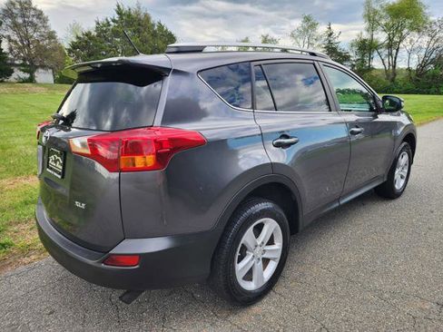 Used 2013 Toyota RAV4 XLE image 6