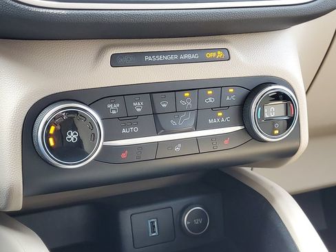 Used 2020 Ford Escape SEL AWD/4WD image 28