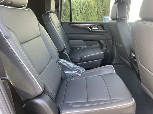 New 2026 GMC Yukon XL Elevation image 26