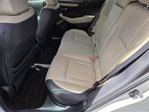 Used 2023 Subaru Outback Limited image 11