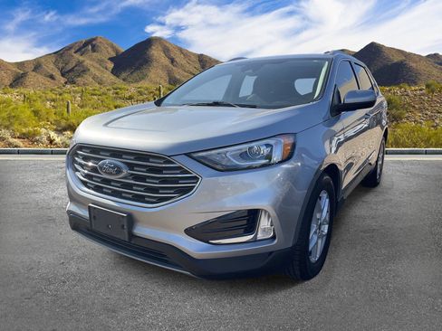 Used 2021 Ford Edge SEL w/ Convenience Package FWD image 2