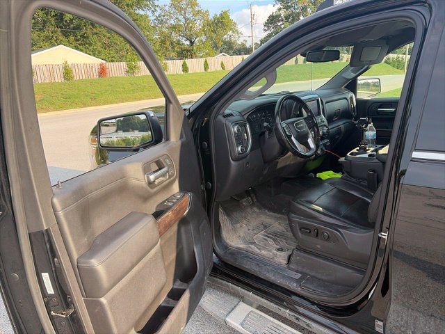 Used 2019 GMC Sierra 1500 SLT w/ X31 Off-Road Package AWD/4WD image 5