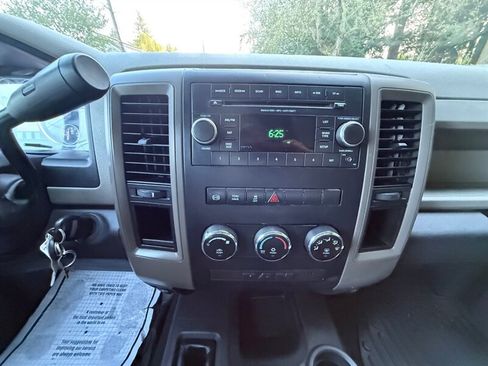 Used 2012 RAM 3500 ST w/ Chrome Appearance Group image 16