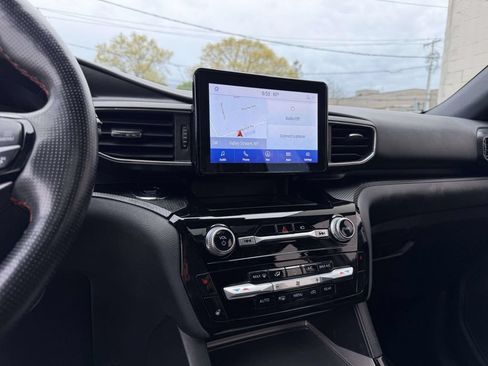 Used 2022 Ford Explorer ST-Line AWD/4WD image 28