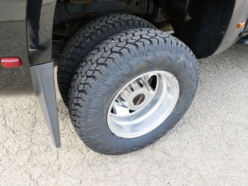 Used 2015 GMC Sierra 3500 Denali image 36