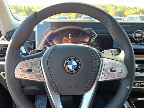 New 2026 BMW X7 xDrive40i w/ Climate Comfort Package image 17