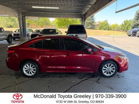 Used 2022 Toyota Corolla LE w/ LE Convenience Package FWD image 4