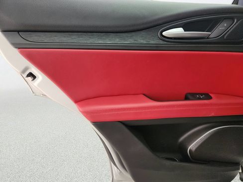 Used 2019 Alfa Romeo Stelvio AWD w/ Cold Weather Package image 25
