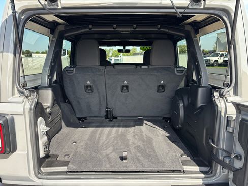 Used 2023 Jeep Wrangler Unlimited Sport image 11
