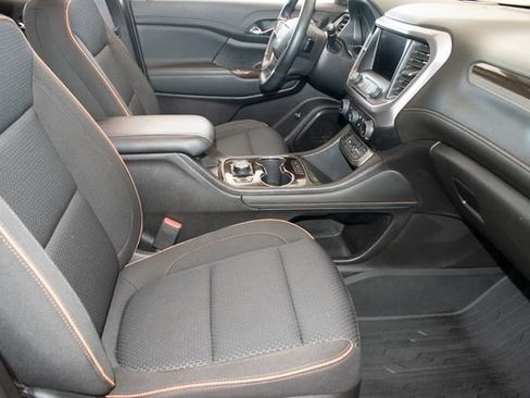 Used 2023 GMC Acadia AT4 w/ Trailering Package AWD/4WD image 10