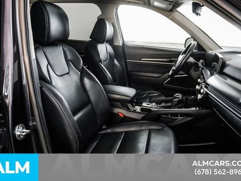 Used 2025 Kia Telluride S FWD image 16