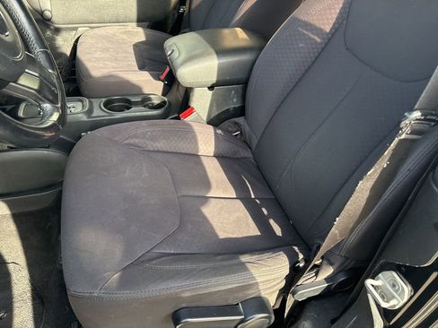 Used 2013 Jeep Wrangler Sport image 11