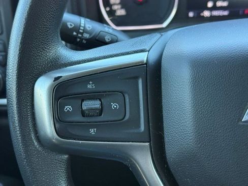 Used 2020 Chevrolet Silverado 1500 LT image 30