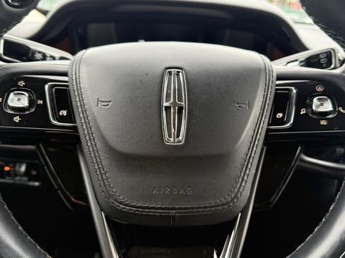 Used 2023 Lincoln Aviator Reserve image 32