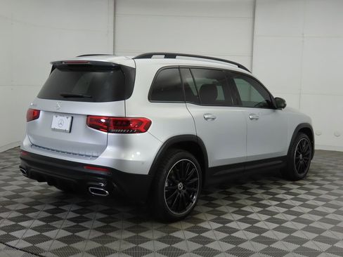 Certified 2022 Mercedes-Benz GLB 250 image 5