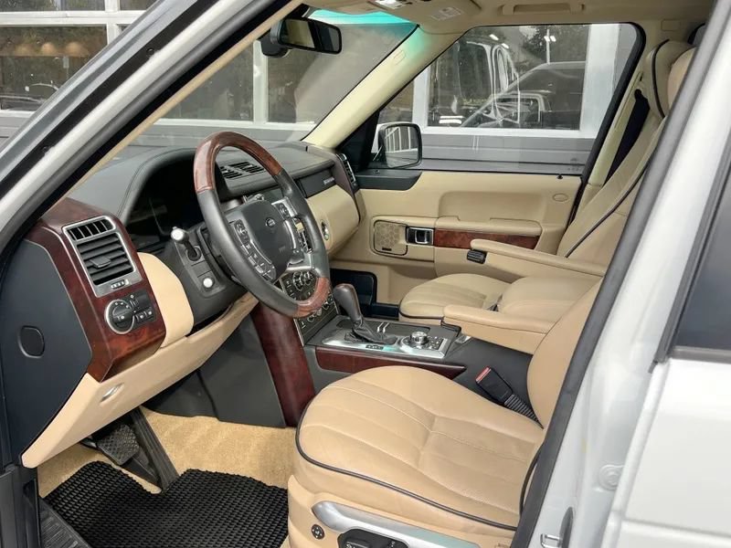 Used 2012 Land Rover Range Rover HSE LUX AWD/4WD image 11