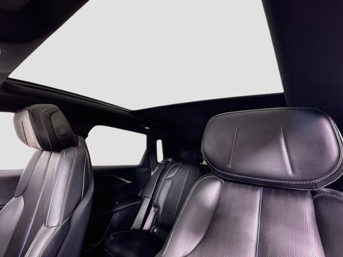 Used 2024 Cadillac Lyriq Luxury RWD image 24
