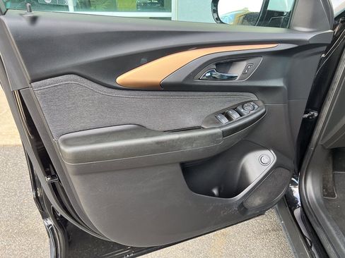 Used 2023 Chevrolet TrailBlazer ACTIV w/ Sun and Liftgate Package AWD/4WD image 14