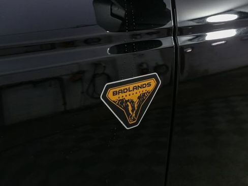 Used 2023 Ford Bronco Badlands w/ Sasquatch Package image 7