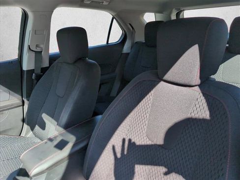 Used 2015 Chevrolet Equinox LS FWD image 12