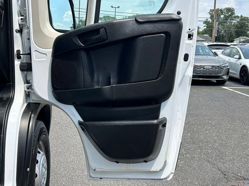 Used 2022 RAM ProMaster 2500 FWD image 9