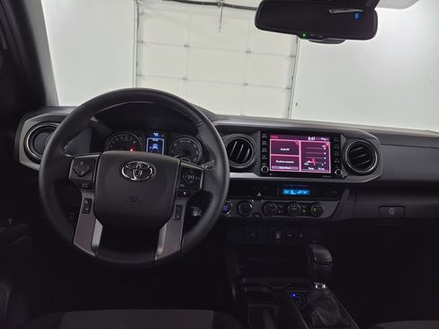 Certified 2023 Toyota Tacoma TRD Off-Road AWD/4WD image 12