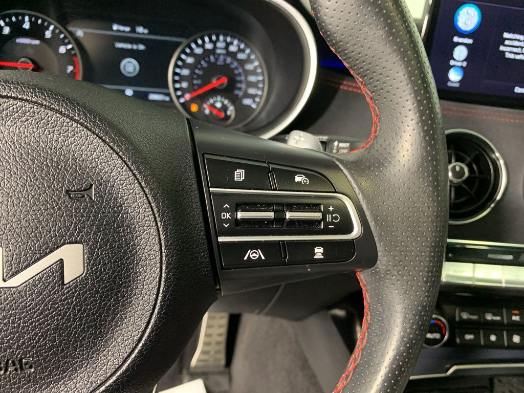 Used 2023 Kia Stinger GT2 w/ Option Group 015 RWD image 19