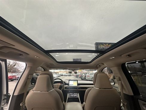 Used 2022 Lincoln Aviator Reserve w/ Equipment Group 201A image 26