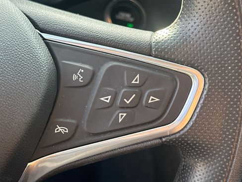 Used 2022 Chevrolet Malibu LT FWD image 25