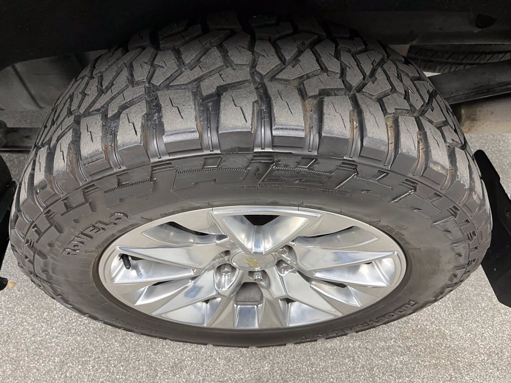 Used 2021 Chevrolet Silverado 1500 LTZ AWD/4WD image 16