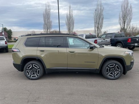 New 2026 Jeep Cherokee Laredo image 6