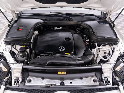 Used 2022 Mercedes-Benz GLC 300 4MATIC image 32