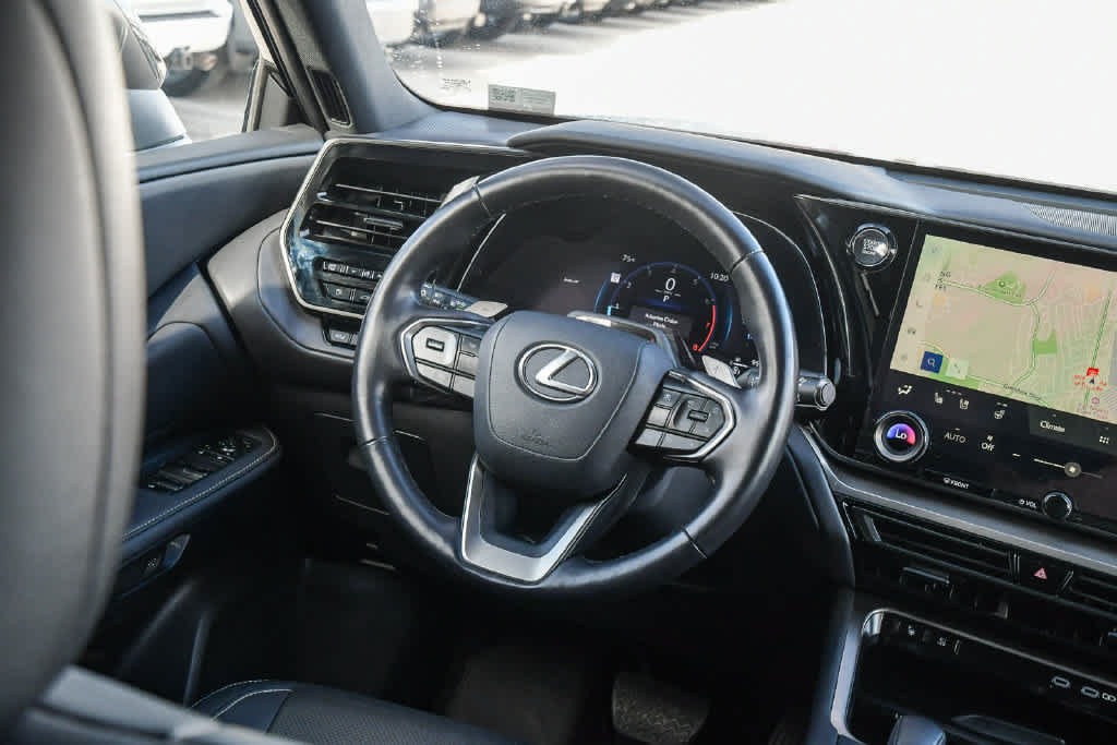 Used 2025 Lexus TX 350 FWD w/ Technology Package image 12