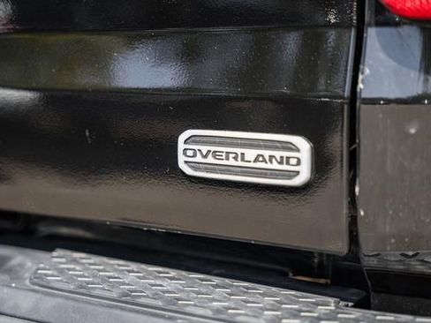 Used 2020 Jeep Gladiator Overland w/ Cold Weather Group image 10