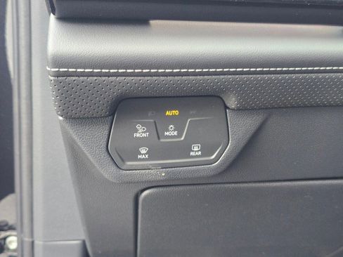 New 2026 Volkswagen Atlas SEL image 67