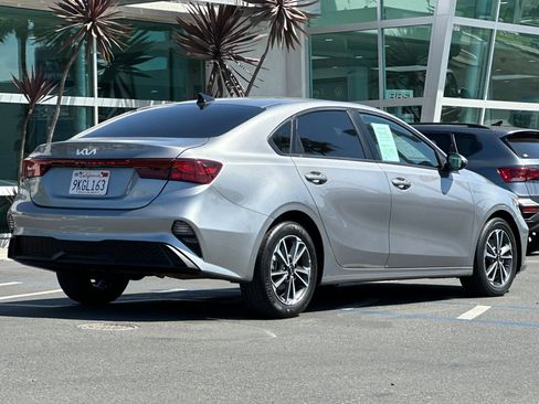 Used 2024 Kia Forte LXS FWD image 4