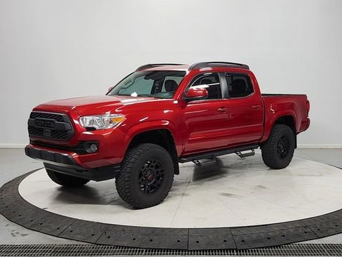 Used 2019 Toyota Tacoma SR w/ SR Convenience Package AWD/4WD image 3