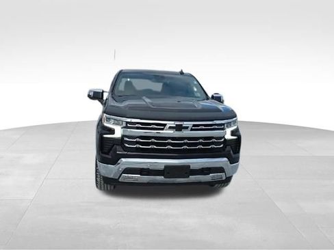 Used 2022 Chevrolet Silverado 1500 LTZ image 3