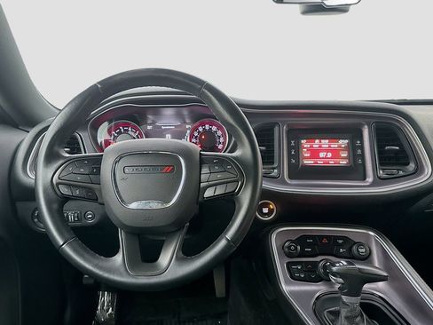 Used 2017 Dodge Challenger SXT RWD image 23