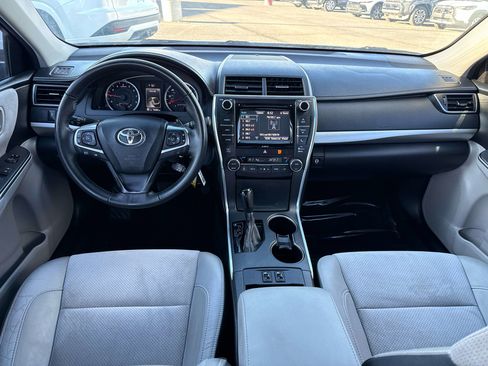 Used 2017 Toyota Camry XSE image 15