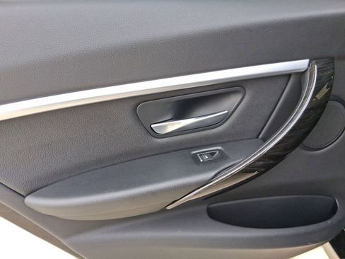 Used 2018 BMW 330i Sedan image 28