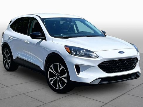 Used 2021 Ford Escape SE w/ SE Sport Appearance Package FWD image 3