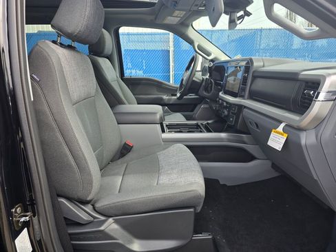 New 2026 Ford F350 XLT w/ XLT Premium Package AWD/4WD image 11