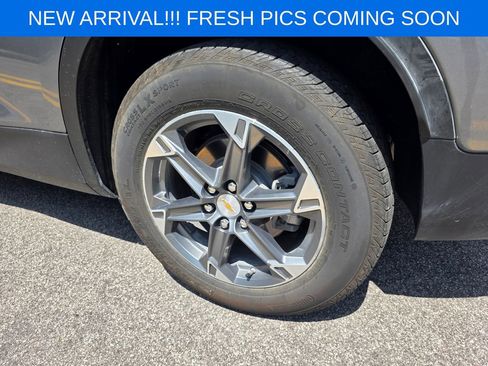 Used 2025 Chevrolet Blazer LT FWD image 7