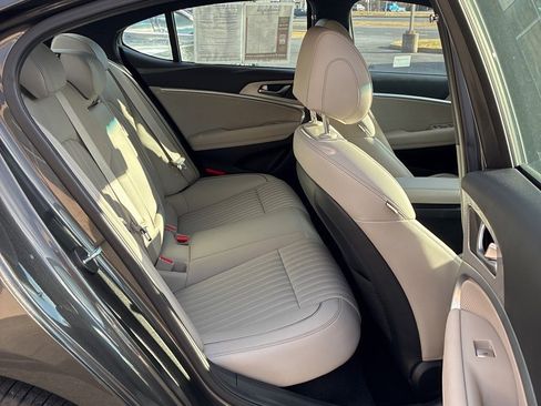 Used 2023 Genesis G70 3.3T w/ Sport Advanced Package image 17