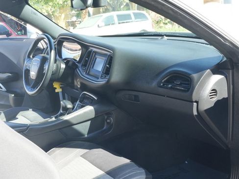 Used 2016 Dodge Challenger SXT RWD image 14